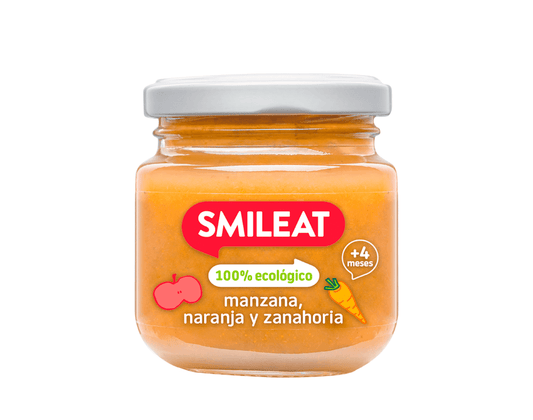 El tarrito de papilla Smileat Manzana, naranja y zanahoria tiene una tapa blanca. La etiqueta dice 100% ecológico con imágenes de manzana, naranja y zanahoria. Apta para bebés a partir de 4 meses, forma parte de nuestra amplia gama de productos para bebés con entrega gratis en Mallorca.