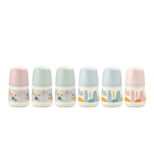 Seis botellas Suavinex Biberón de 150 ml con tapas en colores pastel en rosa, verde y azul presentan alegres estampados de animales y plantas. Aprovecha ofertas en parafarmacia infantil para completar tu colección de productos adorables y útiles.
